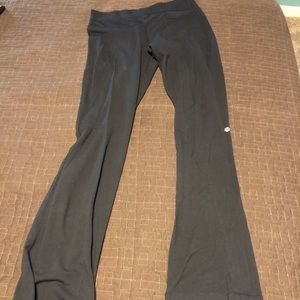 Lululemon yoga pants